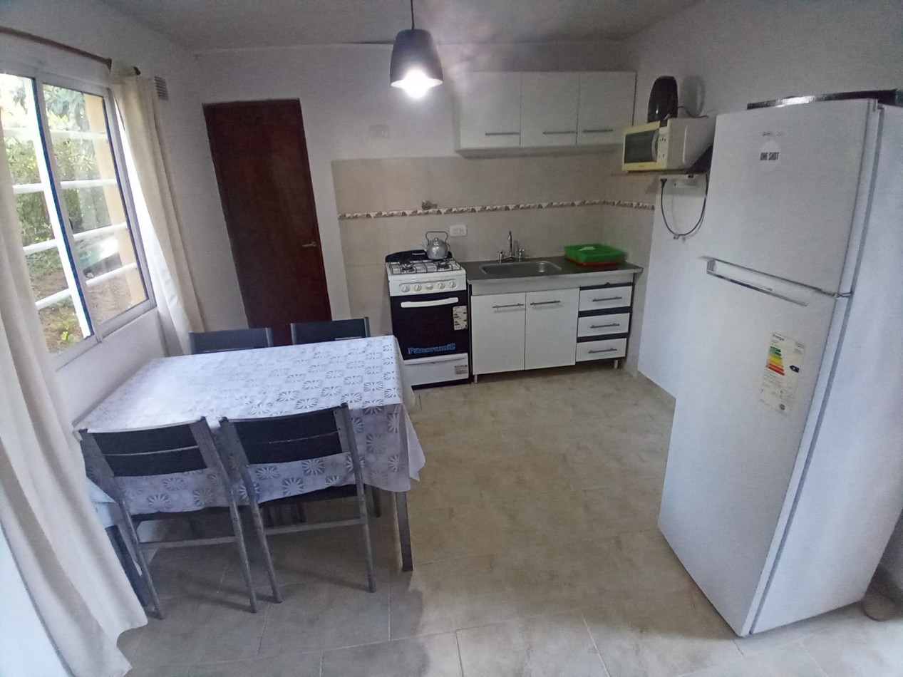 Se vende casa en Valeria del Mar con dos departamentos para renta