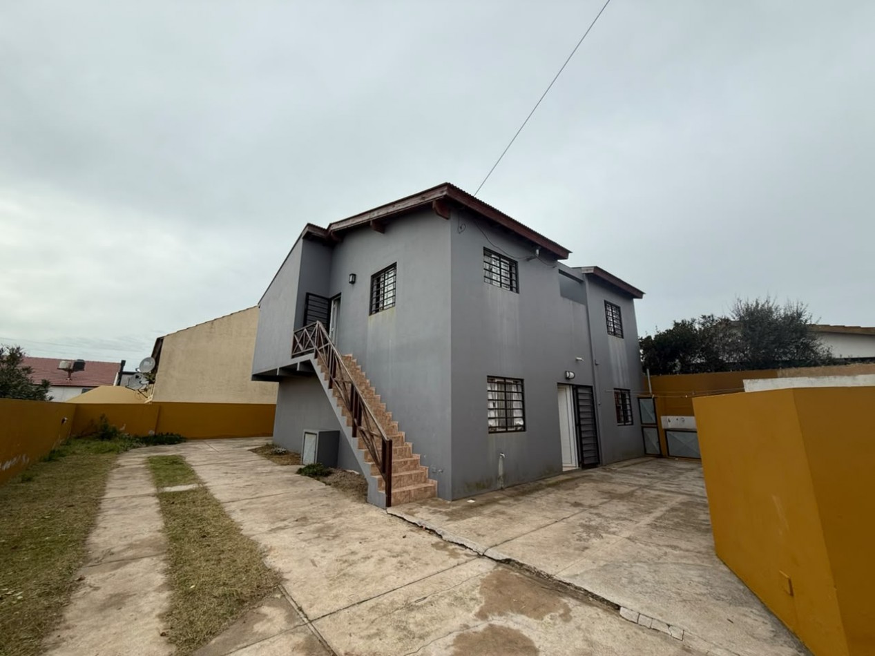 Complejo de 3 departamentos de 3 ambientes a 100 mts del mar - Mar del Tuyu