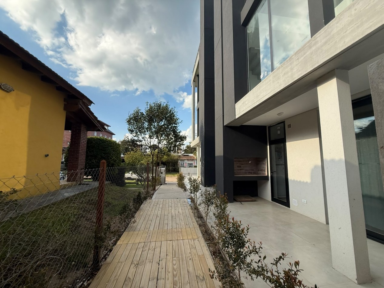 Departamento 3 ambientes a media cuadra del mar