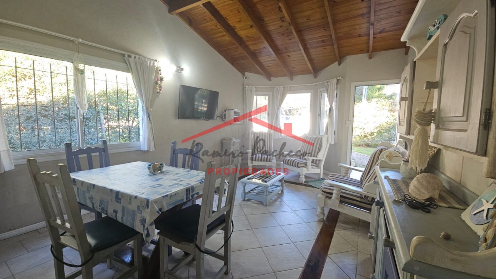 Se vende hermosa casa tres ambientes valeria del mar !