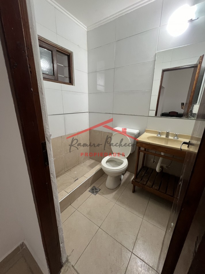 Local con departamento en venta en Villa Gesell