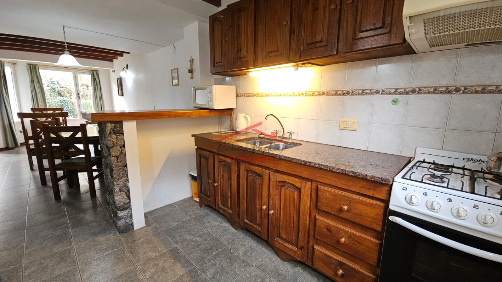 Se vende Departamento de tres ambientes Valeria del mar a metros de la playa