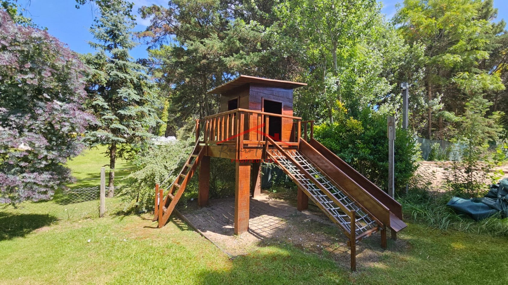 Casa en venta en Carilo 