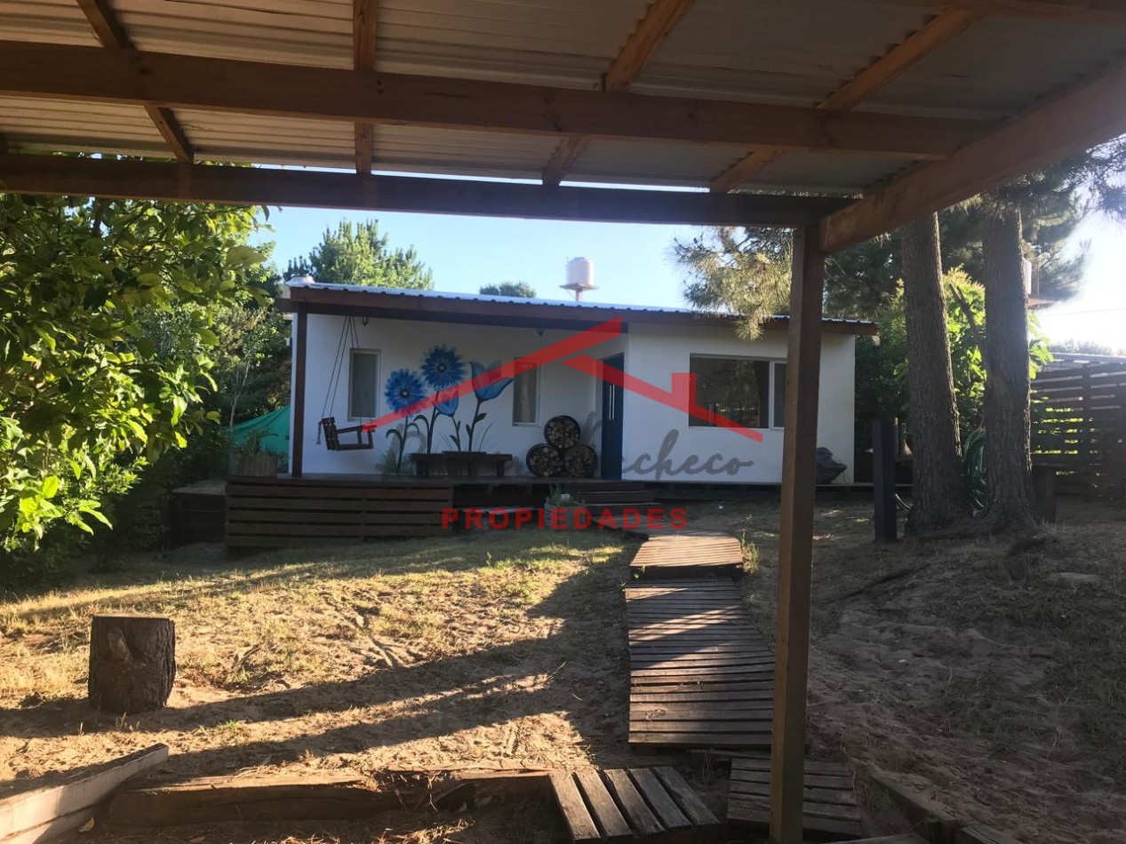 Se vende casa en ostende tres ambientes 