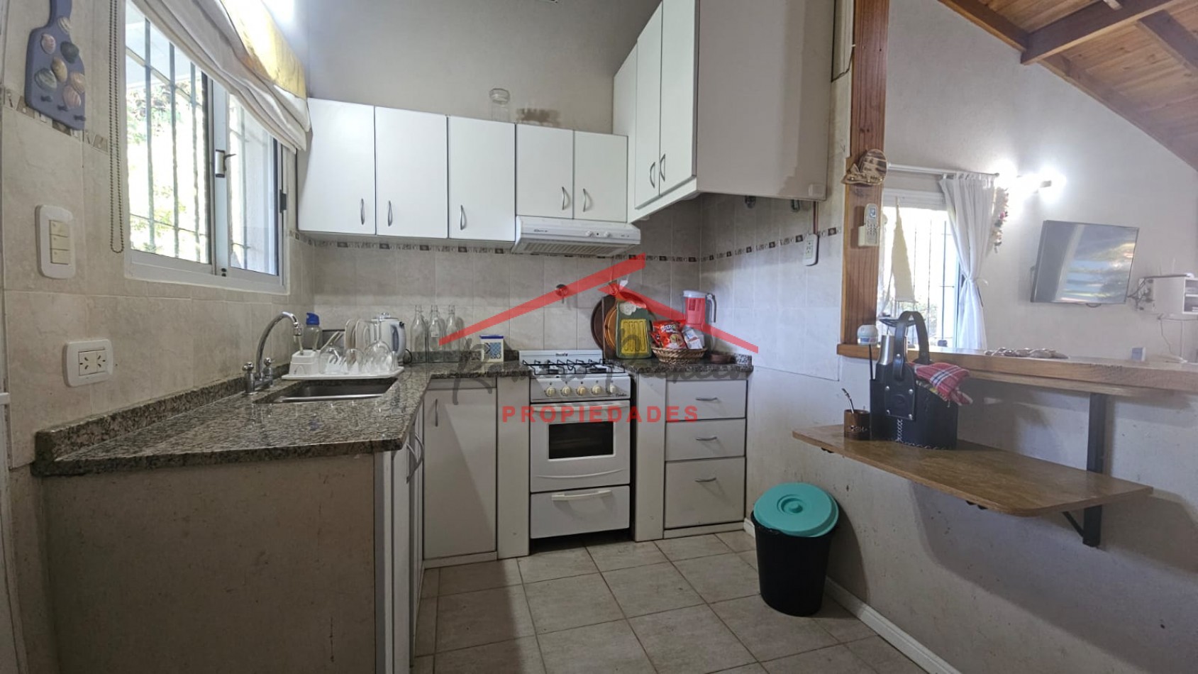 Se vende hermosa casa tres ambientes valeria del mar !