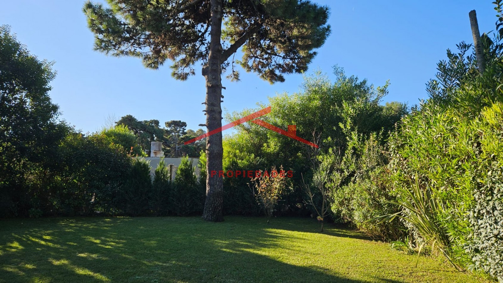 Se vende hermosa casa tres ambientes valeria del mar !