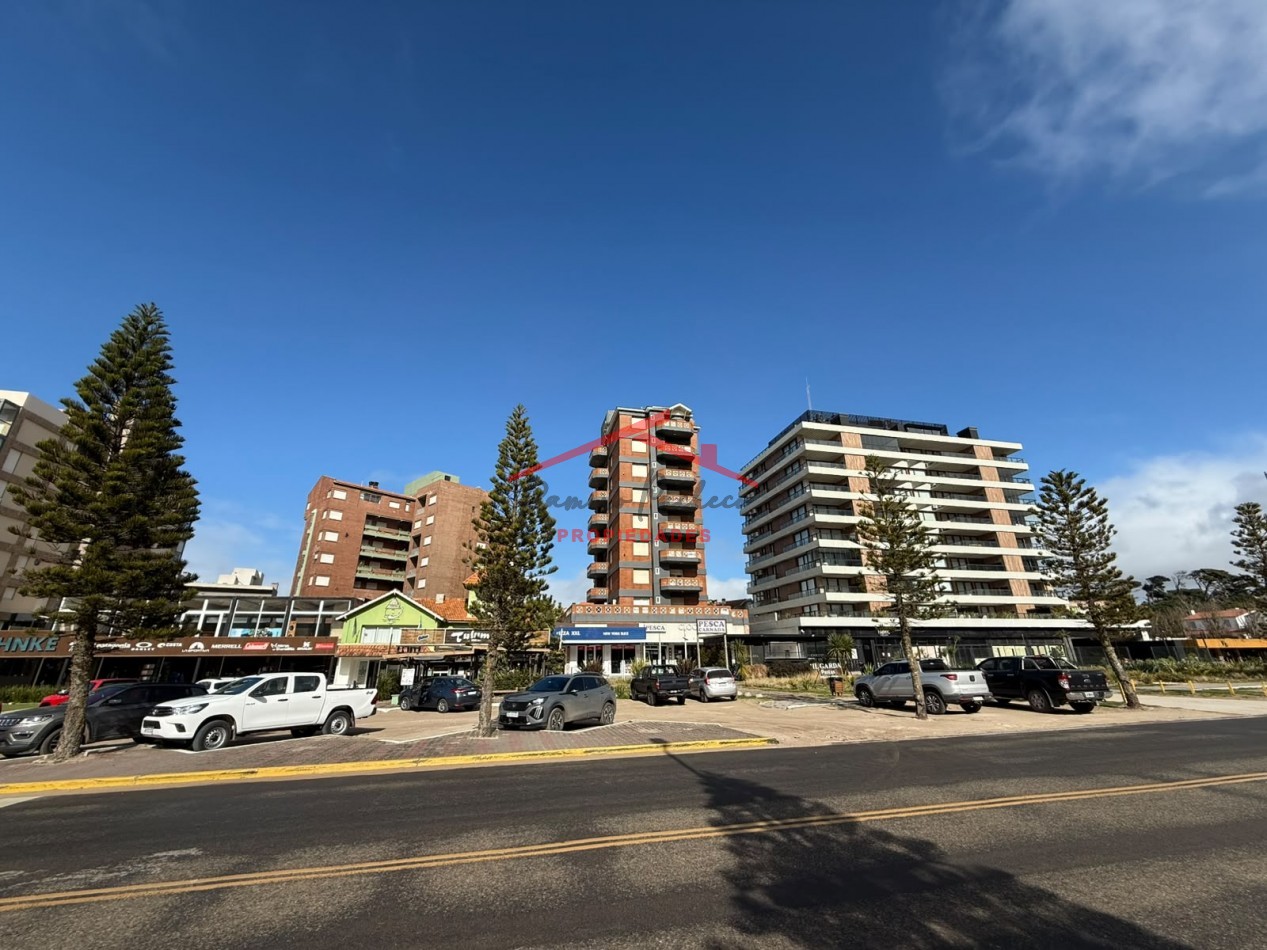 Departamento 2 ambientes en venta a 50 metros del mar en Pinamar