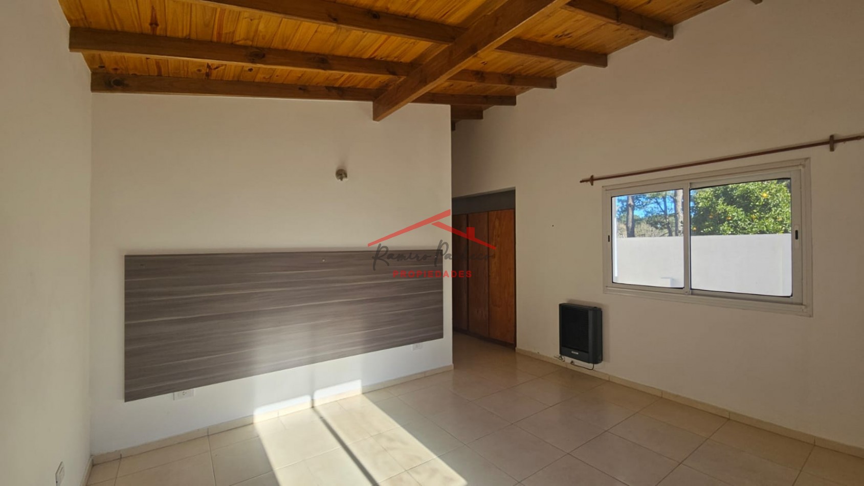 Alquiler casa de 5 ambientes en Pinamar