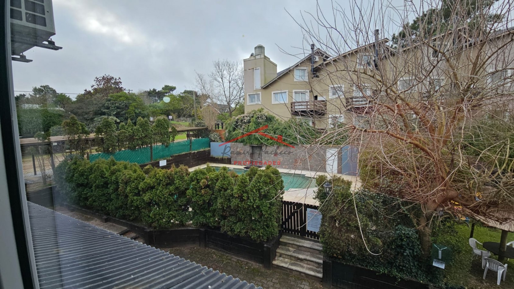 Se vende Departamento de tres ambientes Valeria del mar a metros de la playa