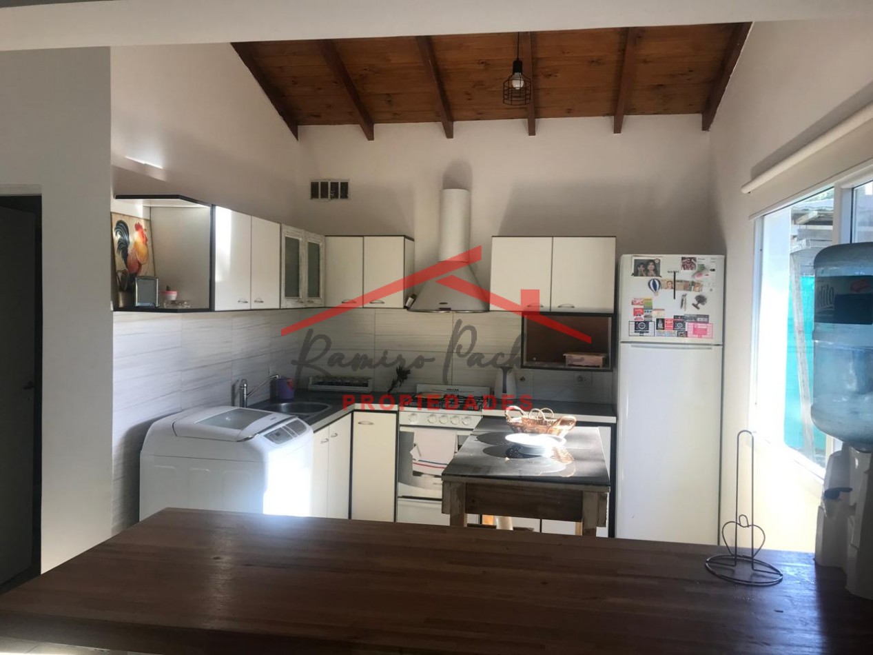 Se vende casa en ostende tres ambientes 
