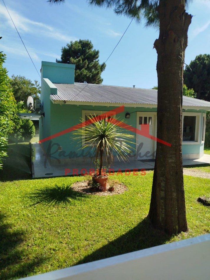 Se vende hermosa casa tres ambientes valeria del mar !