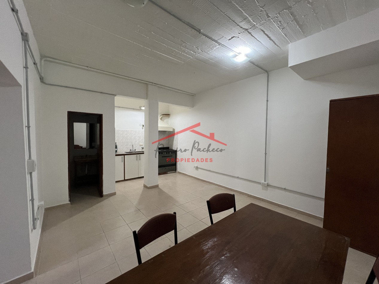 Local con departamento en venta en Villa Gesell