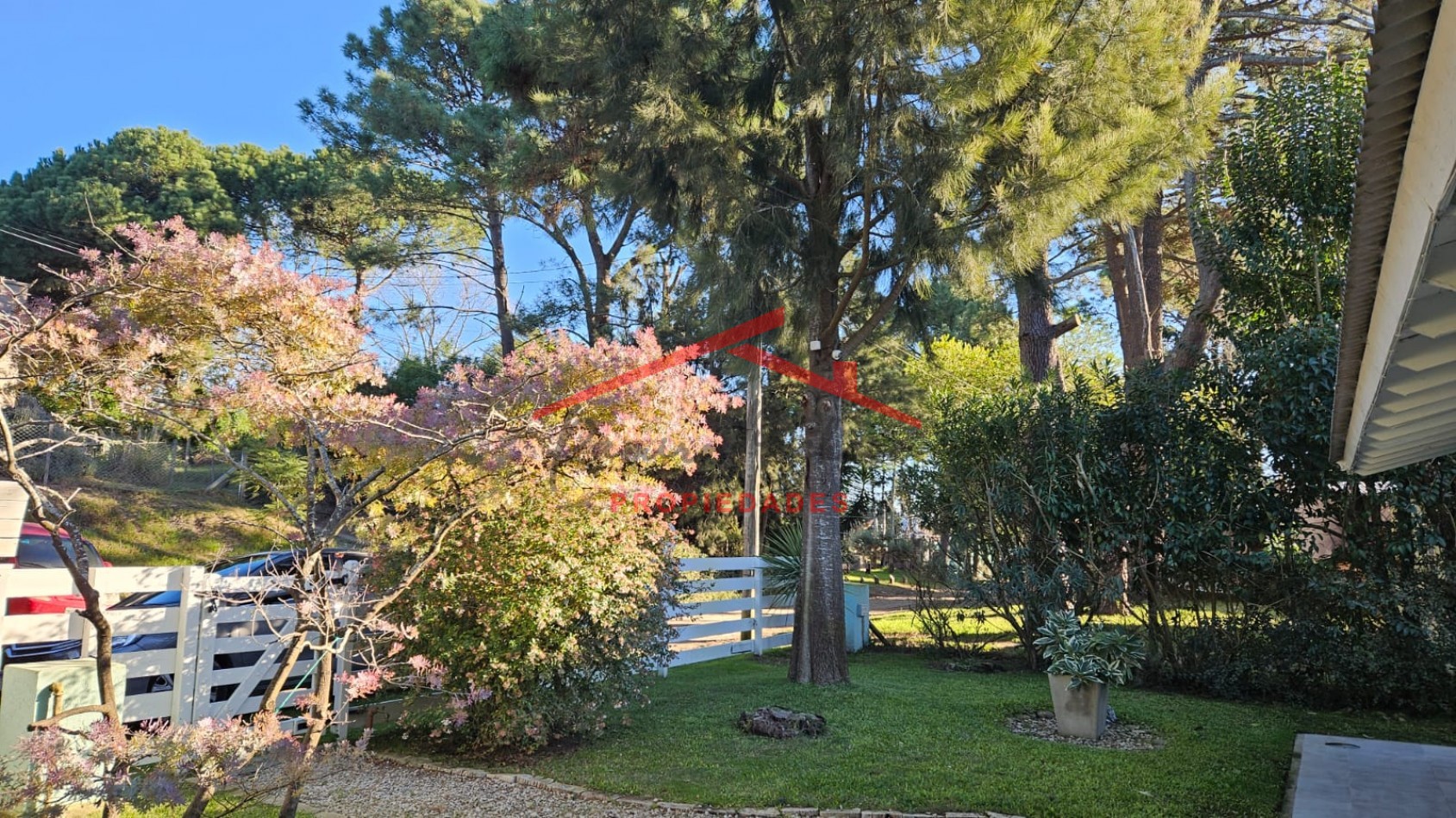 Se vende hermosa casa tres ambientes valeria del mar !