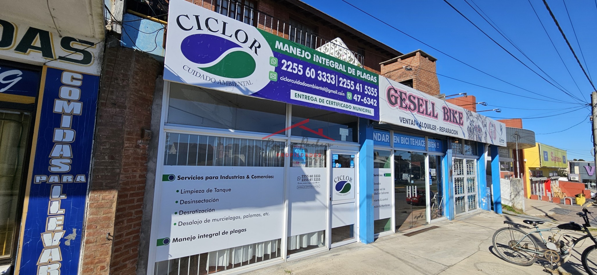 Local con departamento en venta en Villa Gesell