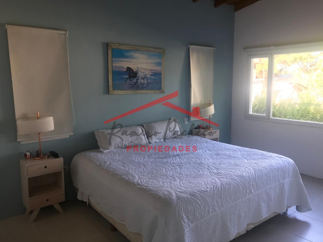 Se vende casa en ostende tres ambientes 