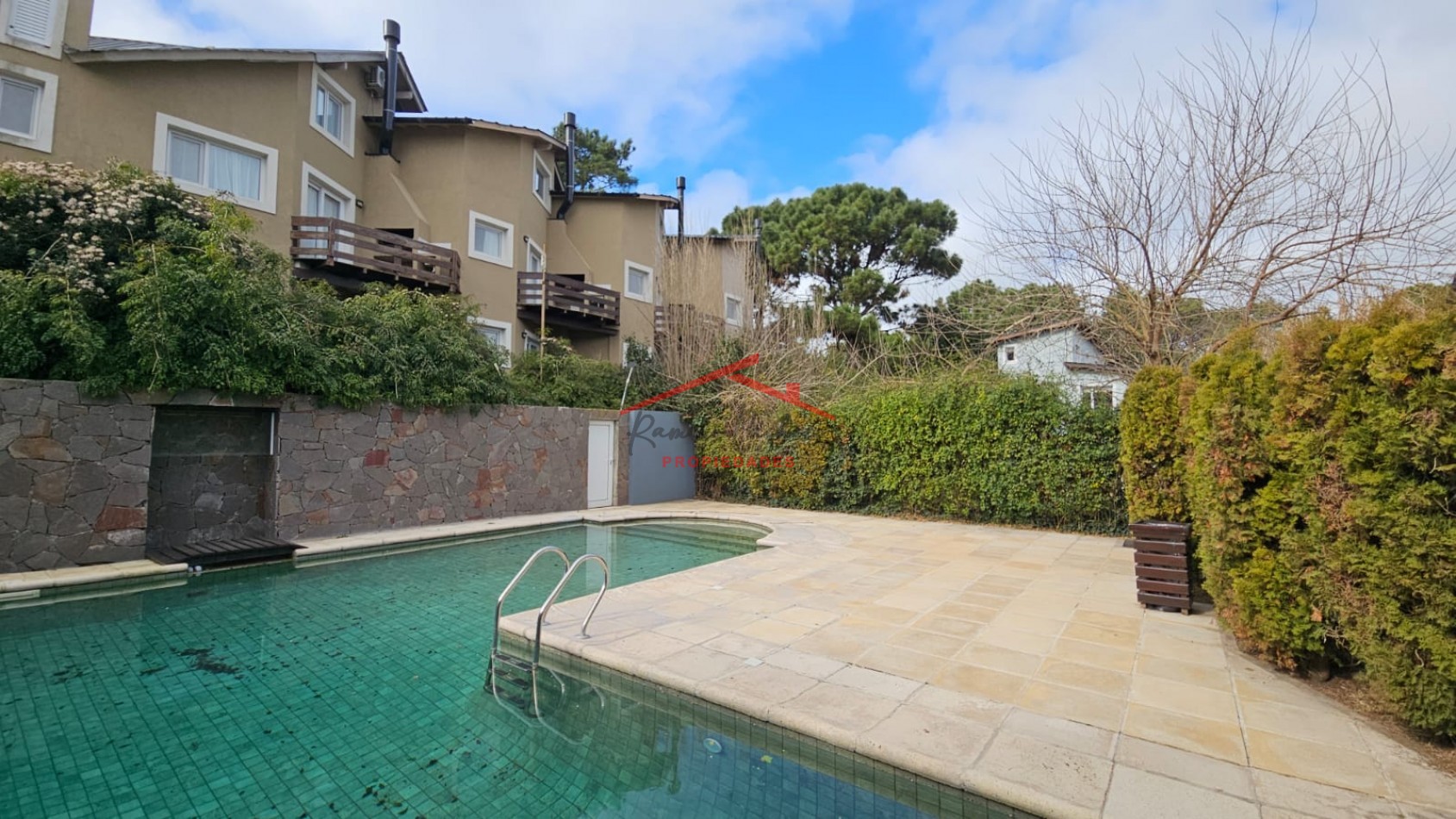 Se vende Departamento de tres ambientes Valeria del mar a metros de la playa