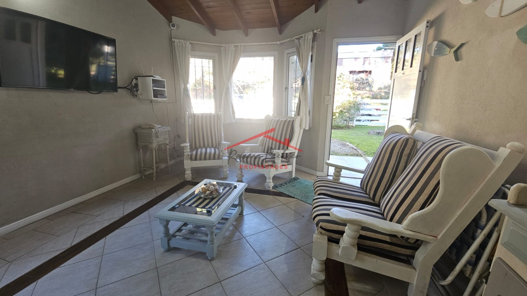 Casa tres ambientes valeria del mar