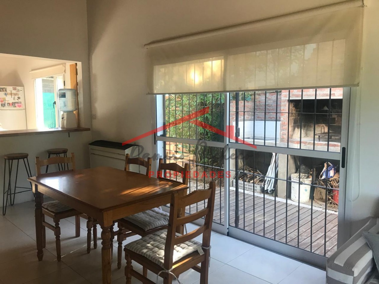 Se vende casa en ostende tres ambientes 