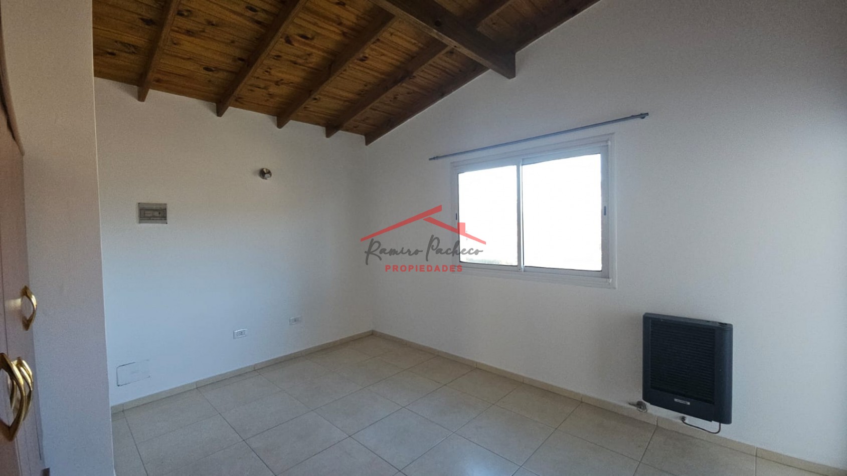 Alquiler casa de 5 ambientes en Pinamar
