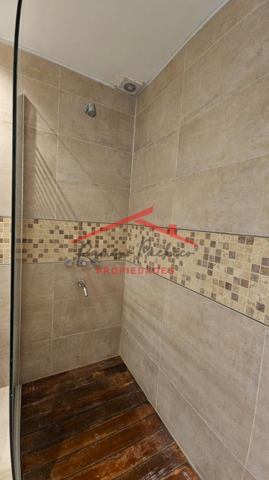 Casa en venta en Carilo 