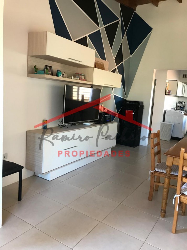 Se vende casa en ostende tres ambientes 