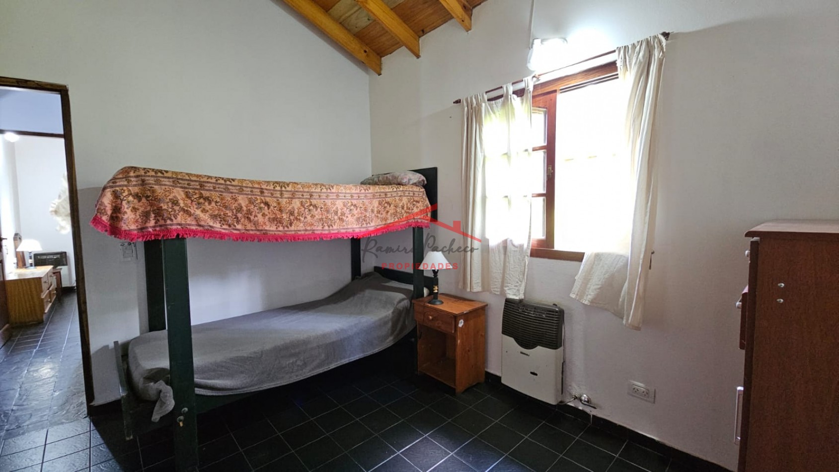 Casa 5 ambientes en Valeria del Mar