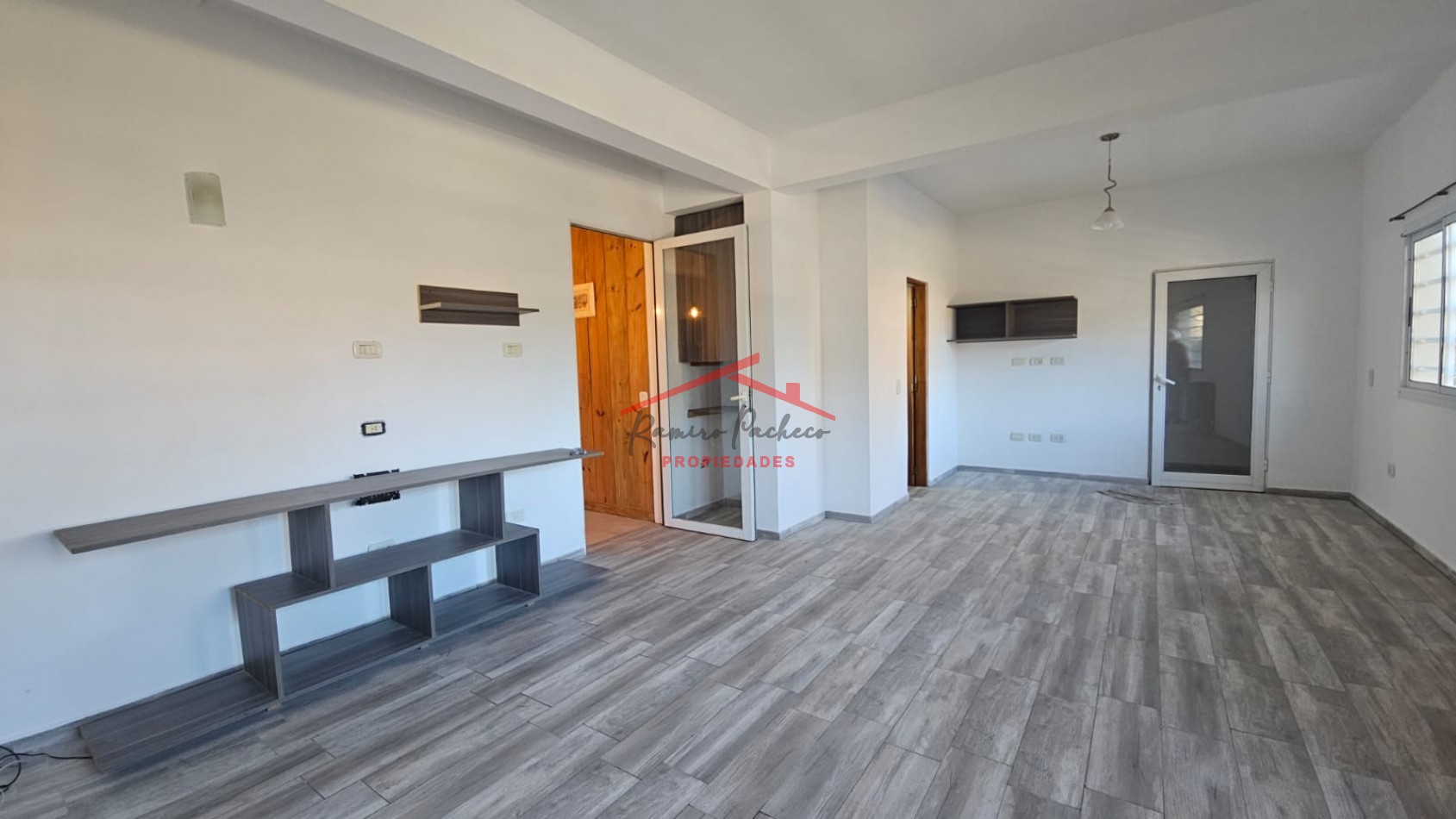 Alquiler casa de 5 ambientes en Pinamar