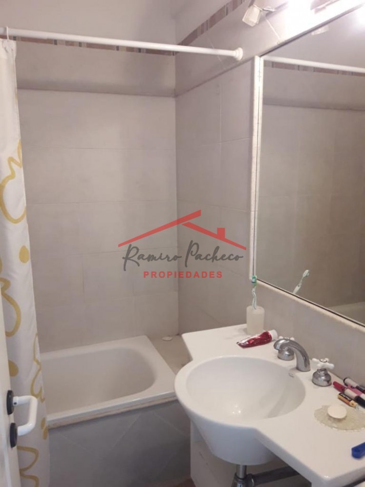Departamento 3 ambientes en Pinamar- Vista al Mar.-
