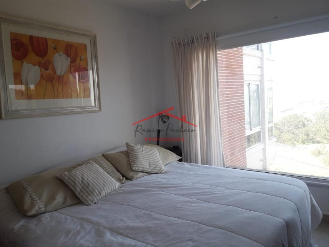Departamento 3 ambientes en Pinamar- Vista al Mar.-