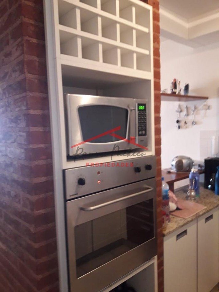 Departamento 3 ambientes en Pinamar- Vista al Mar.-