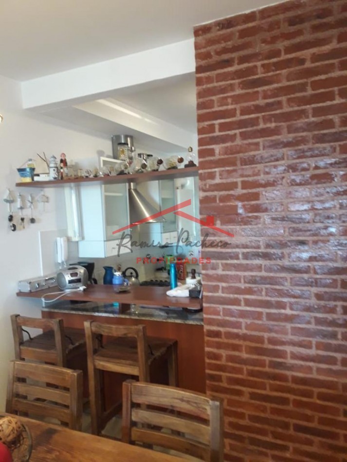 Departamento 3 ambientes en Pinamar- Vista al Mar.-