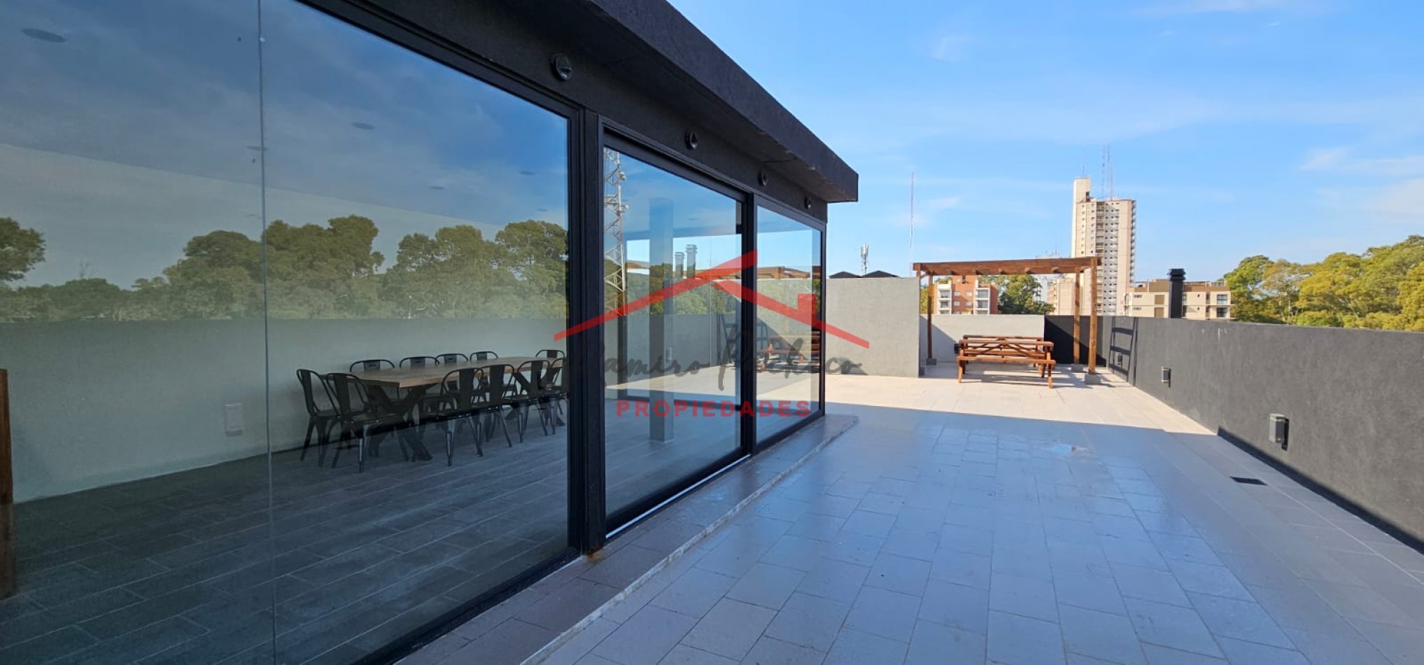 Departamento en Pinamar - 2 ambientes pleno centro !!!