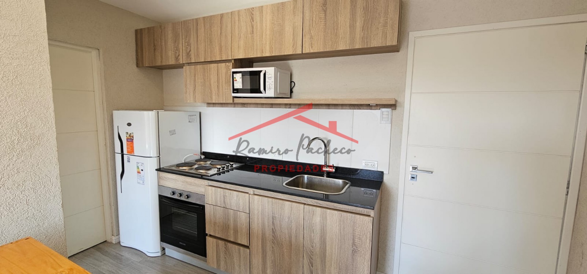 Departamento en Pinamar - 2 ambientes pleno centro !!!