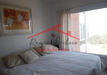 Departamento 3 ambientes en Pinamar- Vista al Mar.-